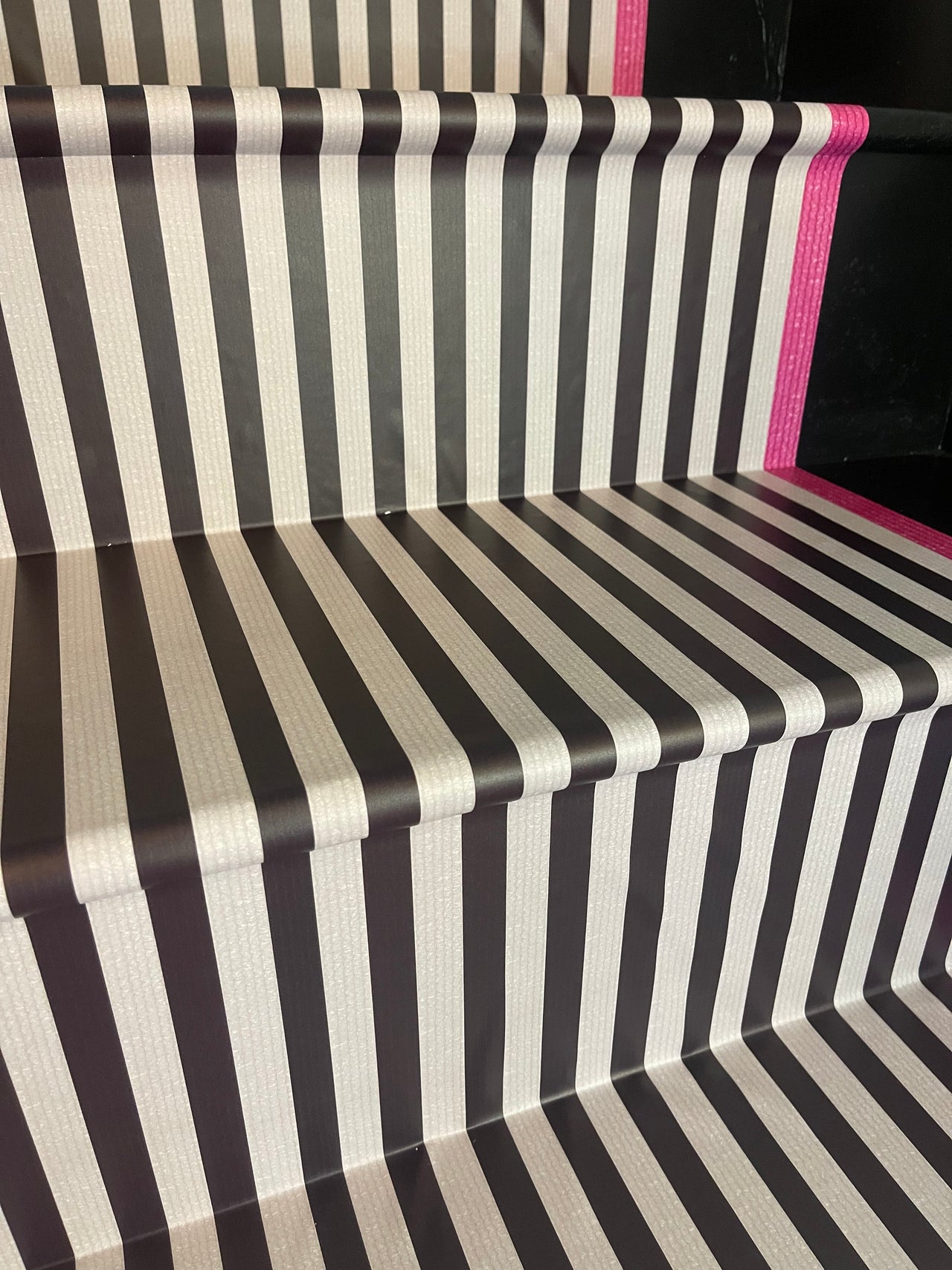 FLOOR VINYL: Runner style 60cm x 100cm