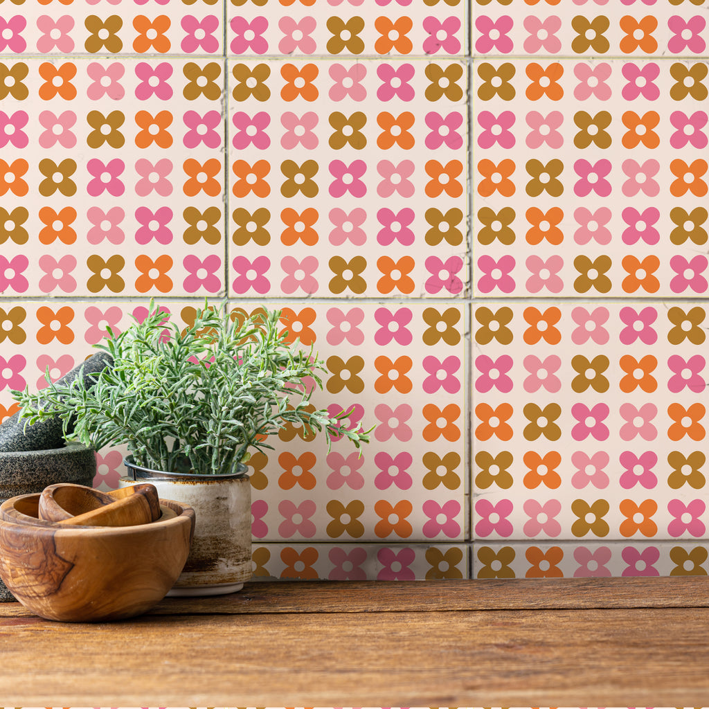 Tiles: Groovy Petals (Cream)
